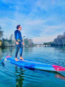 News 5 Pascal beim SUP im Winter